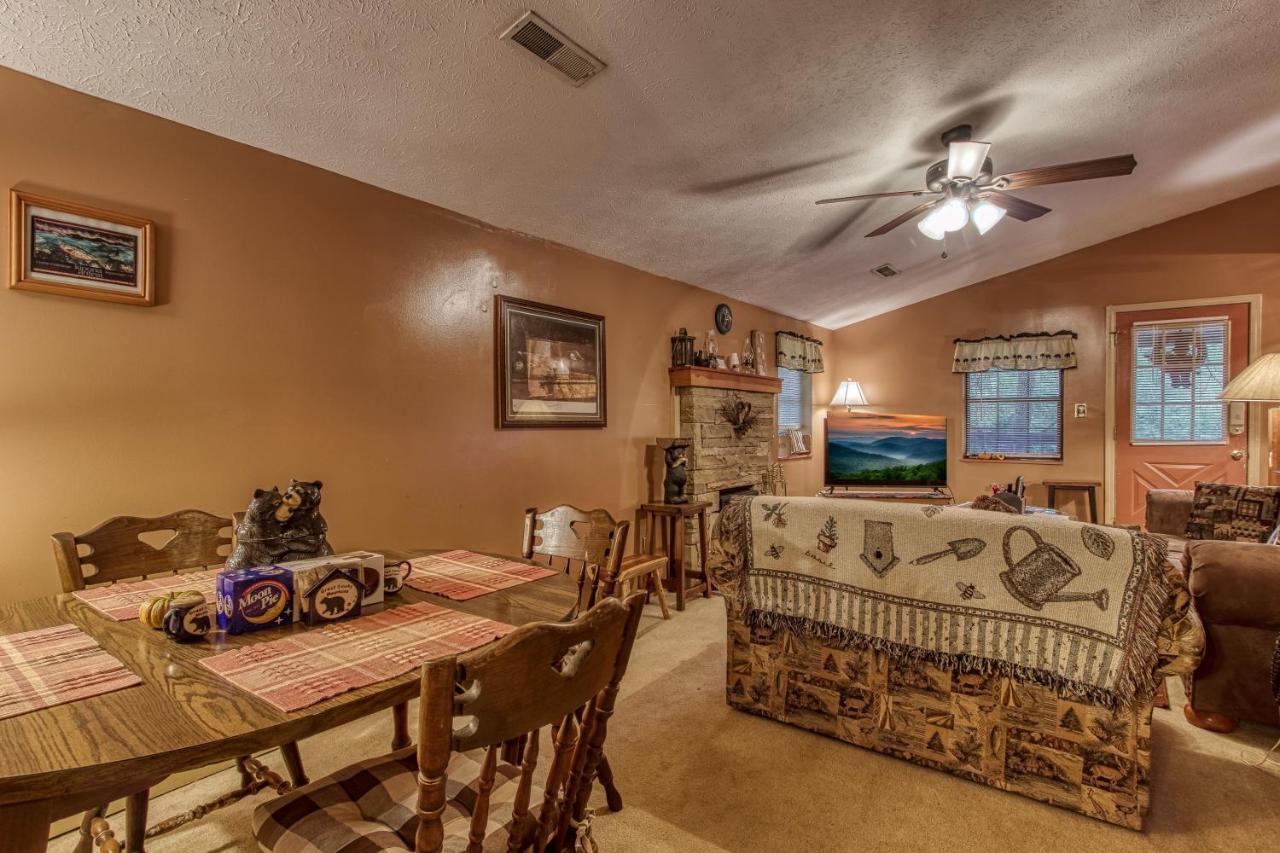 Cozy Creek Cabin Pigeon Forge Ngoại thất bức ảnh